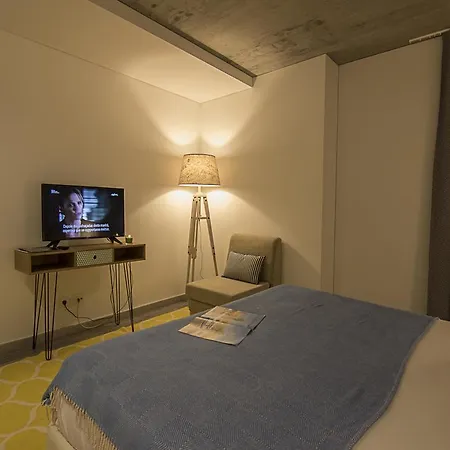 Apartamento S. Gonçalinho - *