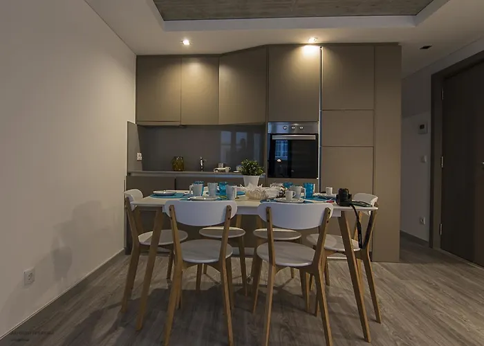 S. Goncalinho - דירה אבאירו