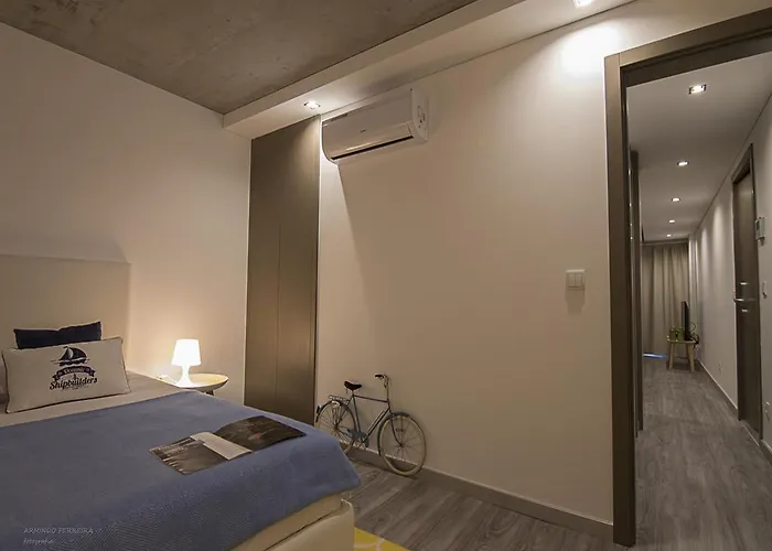 S. Goncalinho - אבאירו